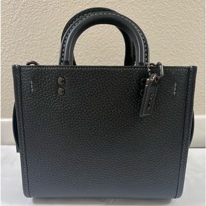 Coach Rogue 20 Black like new condition